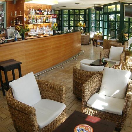 Hotel Risnjak Делнице Екстериор снимка