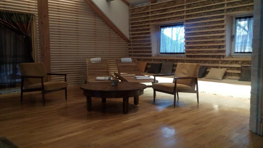 Hotel Risnjak Делнице Екстериор снимка